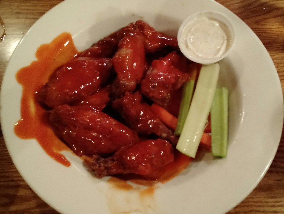Hot Wings at The Towne Tavern